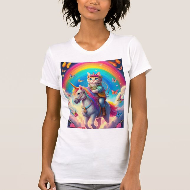 Camiseta Gato Montando Unicórnio com Arco-íris e Borboletas (Frente)