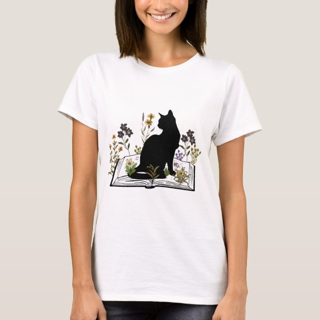 Camiseta Gato Negro com Livro Floral (Frente)
