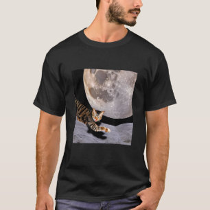 Camiseta Gato No Espaço Exterior Desenho Estranho De Gatinh