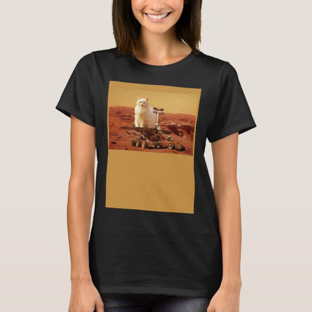 Camiseta Gato pilotando veículo de exploração de Marte em p (Frente)
