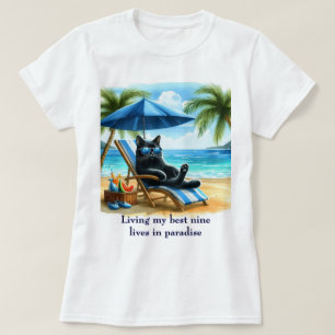 Camiseta Gato Preto Engraçado no Tempo da Praia do Paraíso