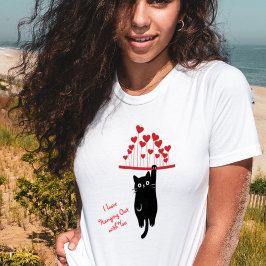 Camiseta Gato Preto Engraçado Passando o Dia dos Namorados