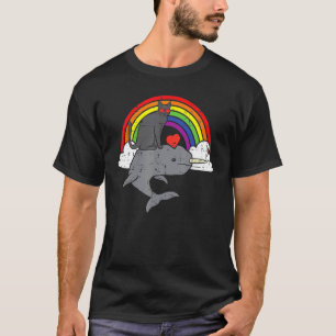 Camiseta Gato Preto Montando Narval Arco-íris Coração Dia d