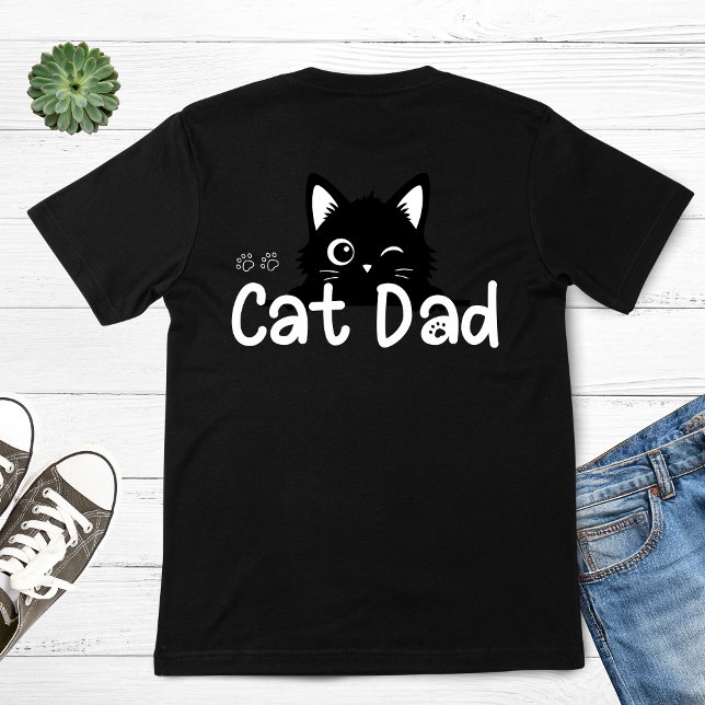 Camiseta Gato Preto Pai Adorável Piscando (Cute Winking Black Cat Dad T-Shirt)