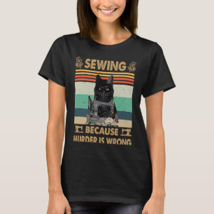 Camiseta Gato Preto Vintage Costurando Porque Assassinato é