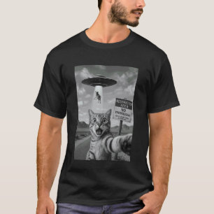 Camiseta Gato Selfie com Abdução Alienígena OVNI Vaca Humor