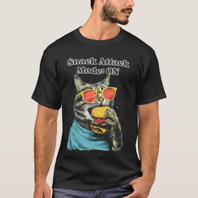 Camiseta Gato Snack Attack para Amantes de Comida e Gatos (Frente)
