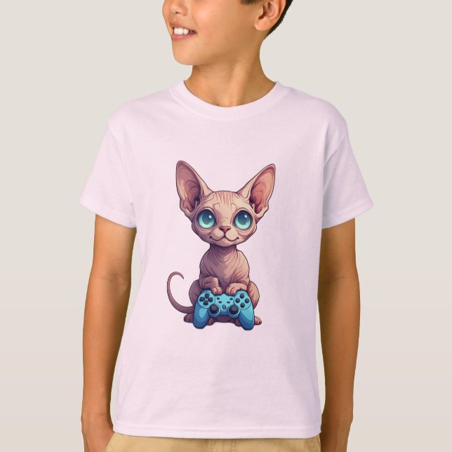 Camiseta Gato Sphynx Segurando Controle de Jogo (Frente)