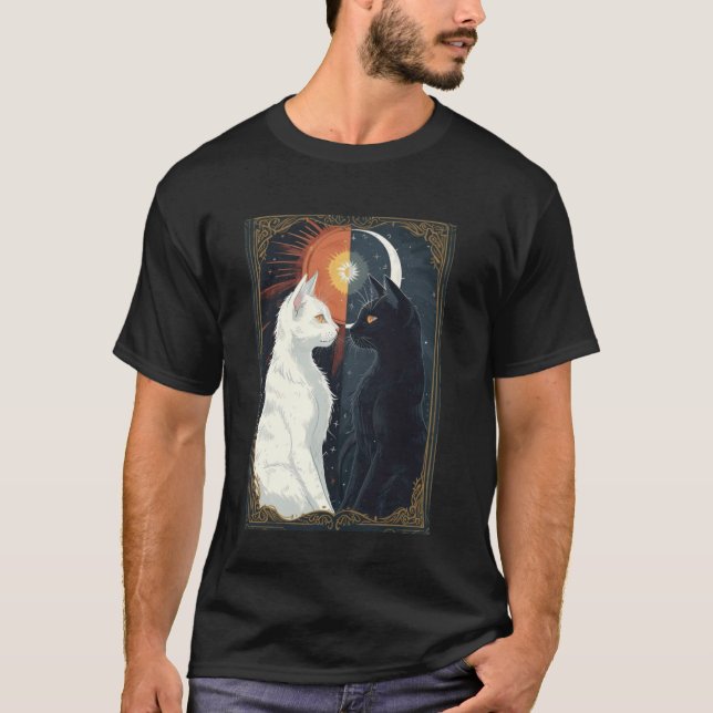 Camiseta Gatos Brancos e Pretos Arte Tarô Lua e Sol (Frente)