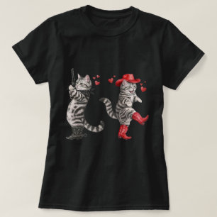Camiseta Gatos Cowboys Duo Botas Vermelhas Arte Western