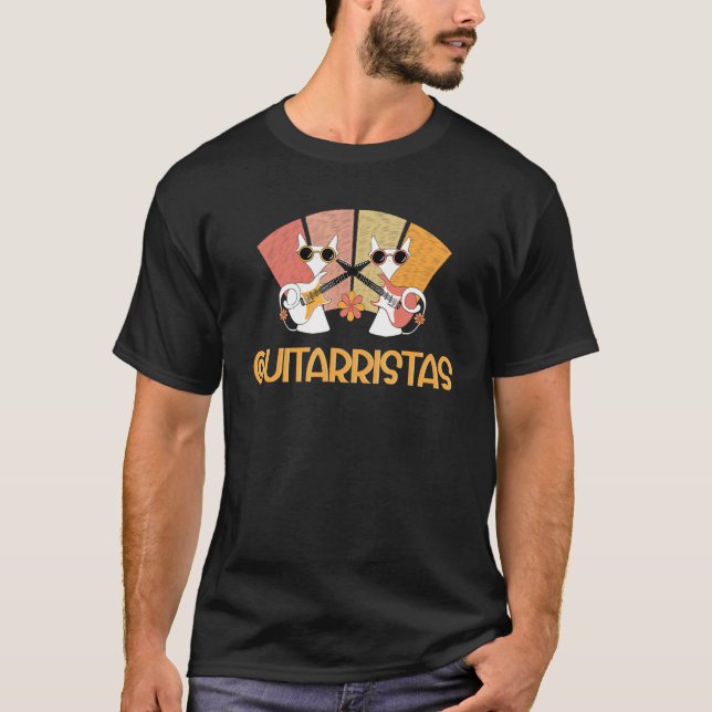 Camiseta Gatos de Beco Duo Tocam Violão (Frente)
