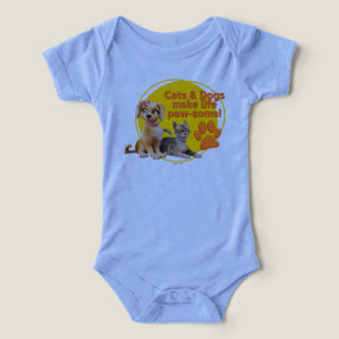 Camiseta Gatos e Cachorros Fazem Vida Paw-some!