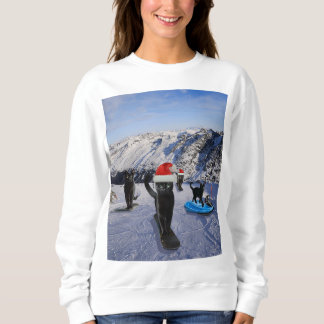 Camiseta Gatos Negros na Aventura de Snowboard de Santa Hat