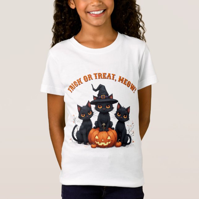 Camiseta Gatos Pretos Kawaii em Patch de Abóbora Halloween  (Frente)