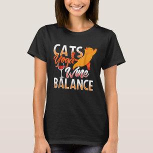 Camiseta Gatos Yoga Wine Equilibra as mulheres engraçadas