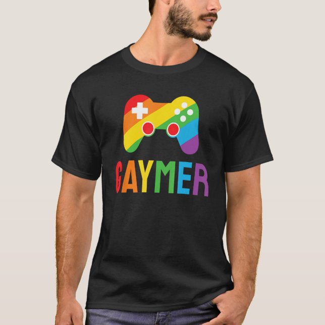 Camiseta Gaymer Funny Gaming Lover LGBTQ+ Gay Gamer Rainbow (Frente)