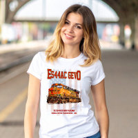 GE ES44AC GEVO Locomotive e bandeira americana