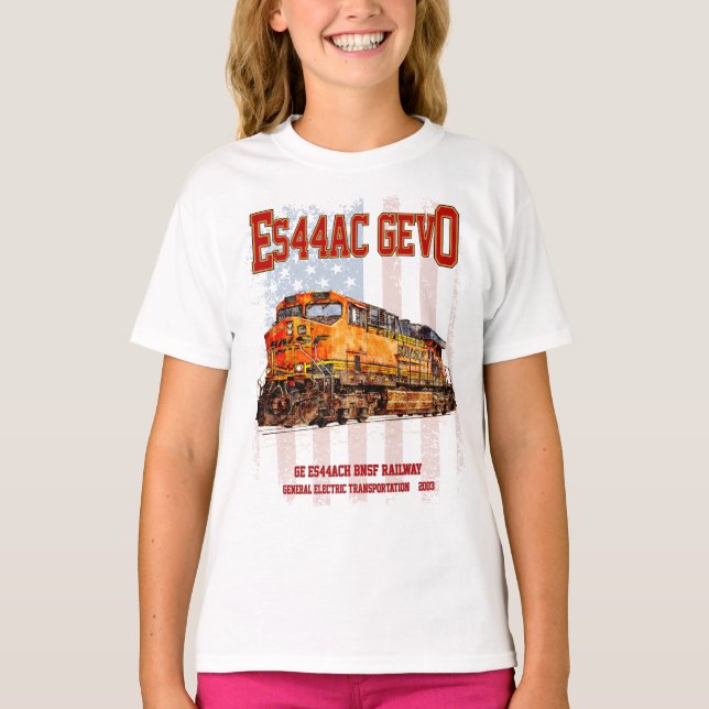 Camiseta GE ES44AC GEVO Locomotive e bandeira americana (Frente)