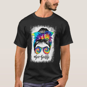 Camiseta Gee Gee Life Messaging Hair Bun Tie Dye Mothe