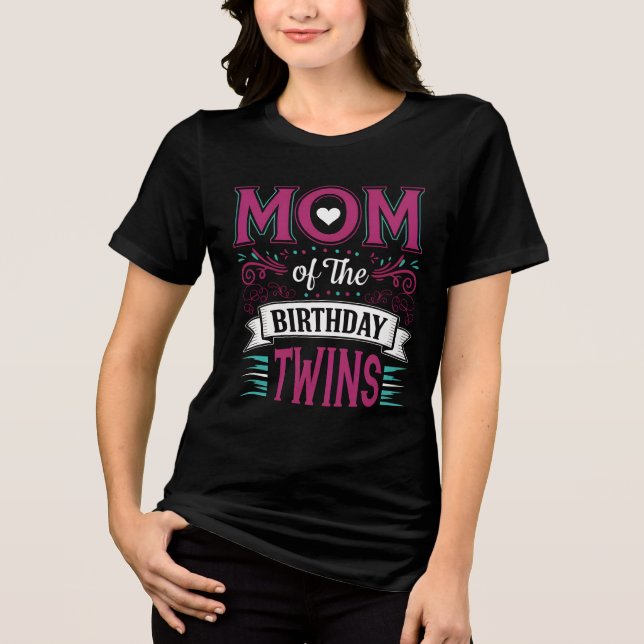 Camiseta Gêmeos do Aniversário Gêmeos Mãe Aniversá (Frente)