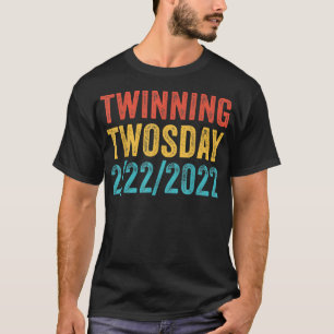 Camiseta Geminação 22 terça-feira 22 de fevereiro de 2022 E