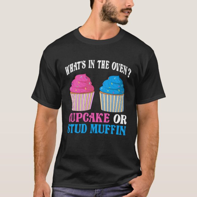 Camiseta Gender Reveal What's In The Oven Cupcake or Stud M (Frente)