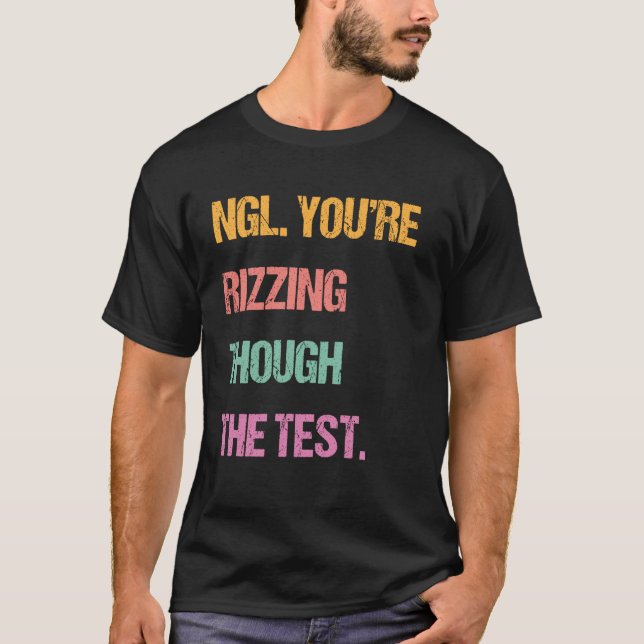 Camiseta Geração Z Bruh Dia de Teste Professores Você Está  (Frente)