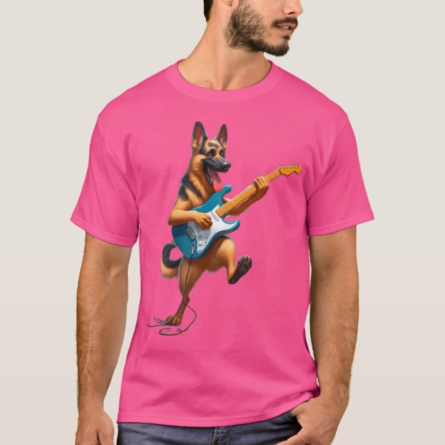 Camiseta German shepherd Com Cachorro De Violão Jogando A A (Frente)