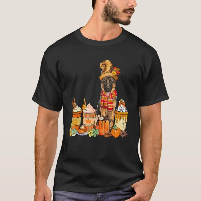 Camiseta German shepherd Vestindo O Chapéu Com Copas De Caf (Frente)