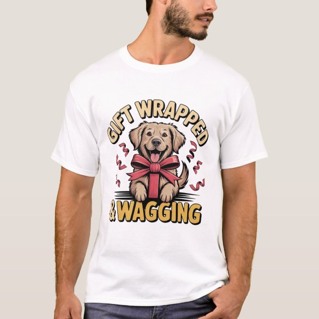 Camiseta Gift Wrapped & Wagging Retriever Christmas (Frente)