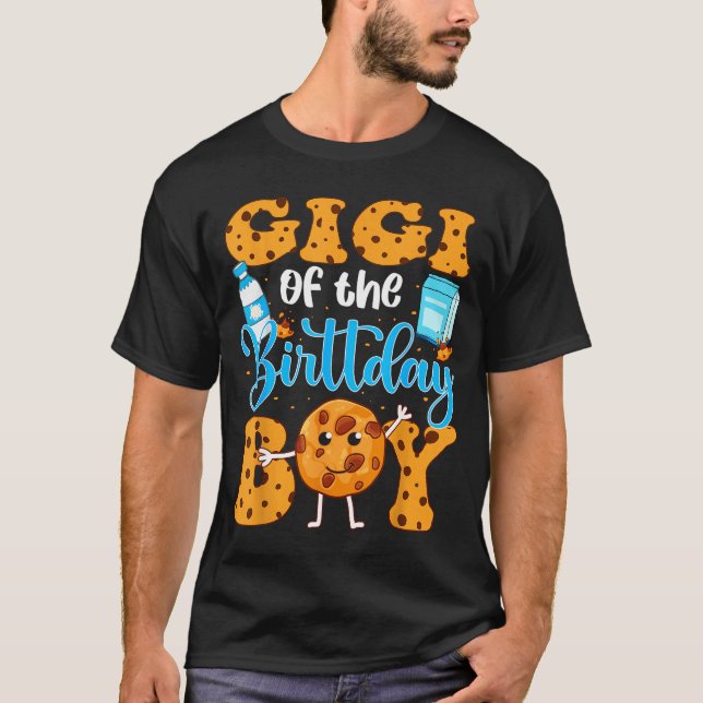 Camiseta Gigi Of The Birthday Boy Milk And Cookies 1st Birt (Frente)
