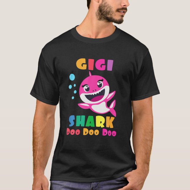 Camiseta Gigi Shark Gift Cute Baby Shark Family Combine (Frente)