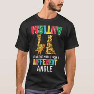 Camiseta Girafa Autismo Vendo o Mundo de um Ângulo Diferent