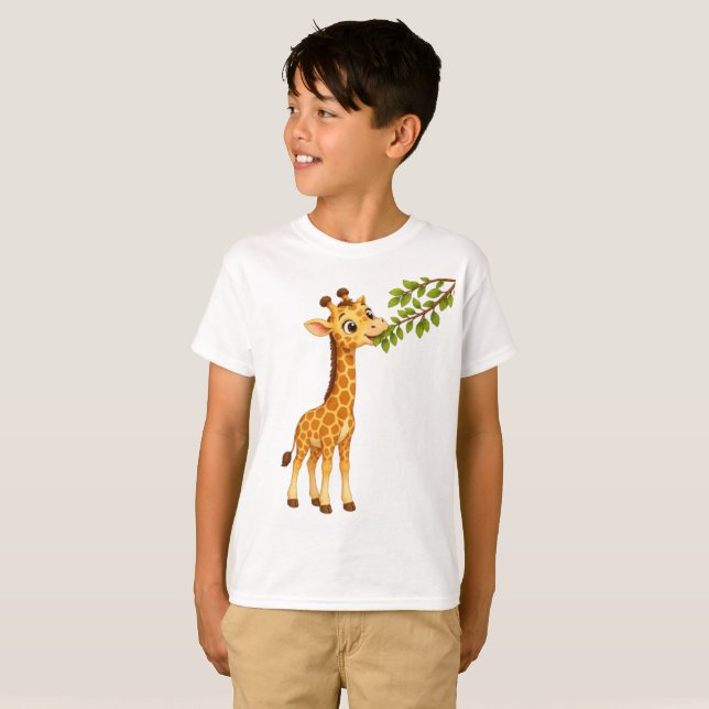 Camiseta Girafa Bebê Doce Mordiscando Folhas (Frente Completa)
