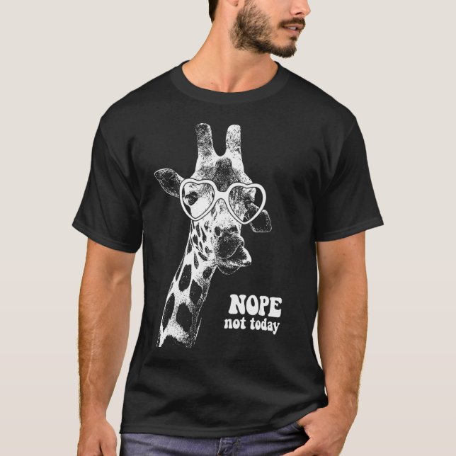 Camiseta Girafa Com Óculos De Coração Não Hoje (Frente)