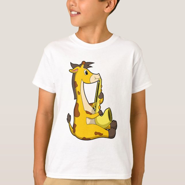 Camiseta Girafa em Música com Saxofone.PNG (Frente)