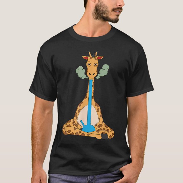 Camiseta Girafa Engraçada Fumando Bong (Frente)
