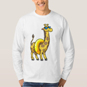 Camiseta Girafa na praia com Natação e óculos de sol
