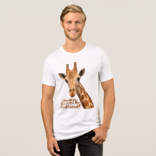 Camiseta Girafa Quietamente Diferente - Arte Girafa