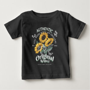 Camiseta Girassóis e Borboletas Gráfico