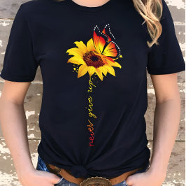 Camiseta Girassol e Borboleta Inspiradores Nunca Desista