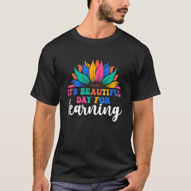 Camiseta Girassol é um belo dia para professor de aprendiza (Frente)