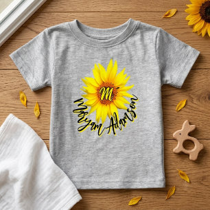 Camiseta Girassol Sunshine + Nome Monograma Anúncio