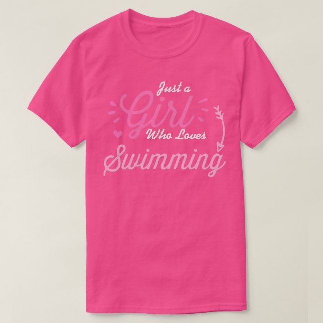 Camiseta Girl Who Loves Swimming Funny Swimming Lover Gift  (Frente do Design)