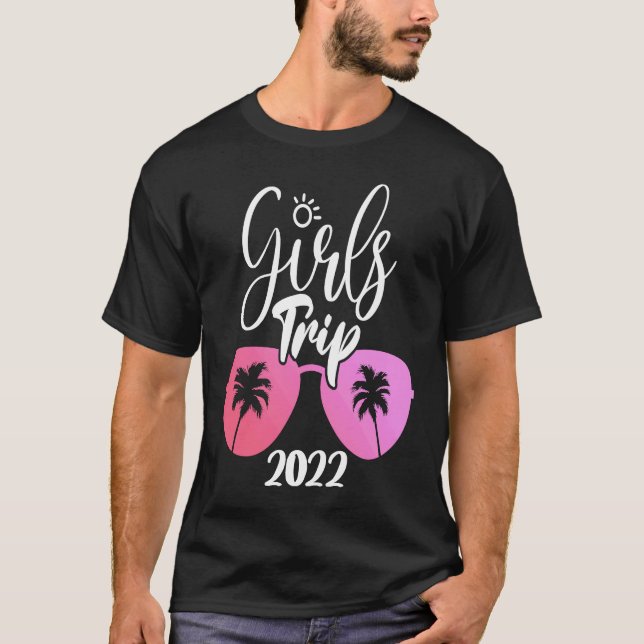 Camiseta Girls Trip 2022 Friend Beaches Booze & Besties Tri (Frente)