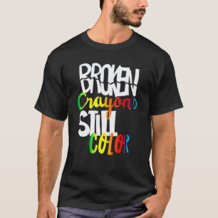 Camiseta Giz Crayons Ainda Colorindo Espalhando Consciência