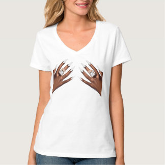 Camiseta Glamorous Diamond Rings & Long White Nails Graphic