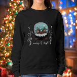 Camiseta Glass Snowball Winter Village Bright Christmas<br><div class="desc">Vidro Snowball Winter Village Escalbing Plant Feliz Bright Sweatshirt de Natal. O conto de fadas se casa no inverno com neve e belos flocos de neve. Lindas plantas brancas escaladoras. Um desejo Feliz de Natal em um roteiro de tendências. Você pode mudar o texto da camiseta.</div>