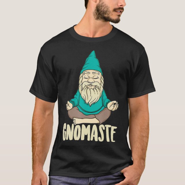 Camiseta Gnomaste Bonito Engraçado Meditando Gnomo Presente (Frente)