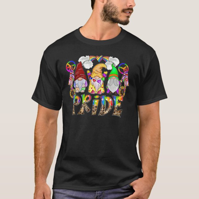 Camiseta Gnome Pride Leopard LGBT Flag Gay Pride Month Tran (Frente)